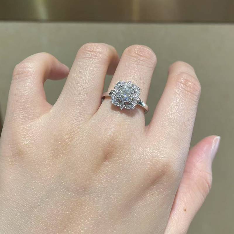 单头Women's RingS925银镀白金定制选款主石Moissanite1.0ct/副石高碳钻